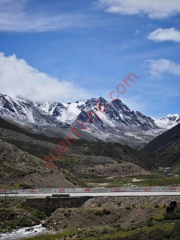 【实盘日记】2025年8月收官：西藏旅行半月，策略依然躺赢-野生量化员